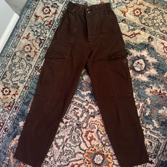 URBAN OUTFITTER CARGO JEANS - Picture 1 of 3